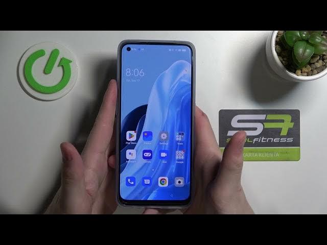 Video thumbnail for OPPO Find X5 Lite Hand Size Comparison