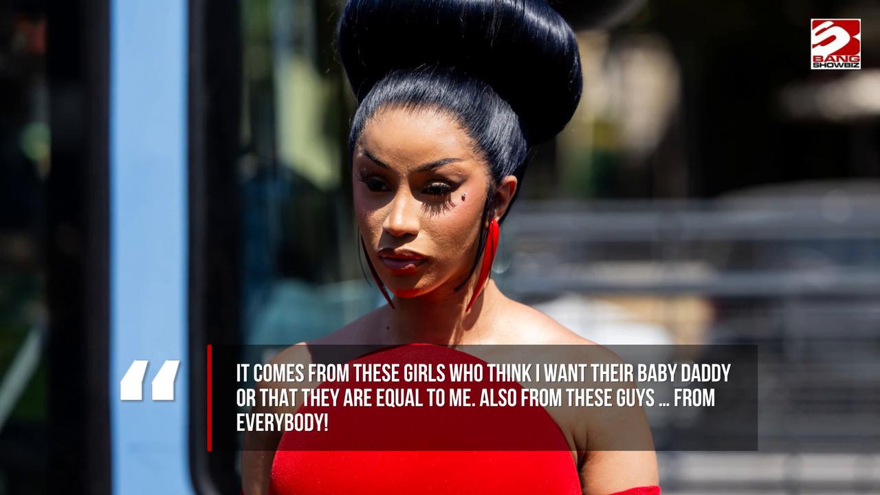 Video thumbnail for Girls are jealous of me, says Cardi B