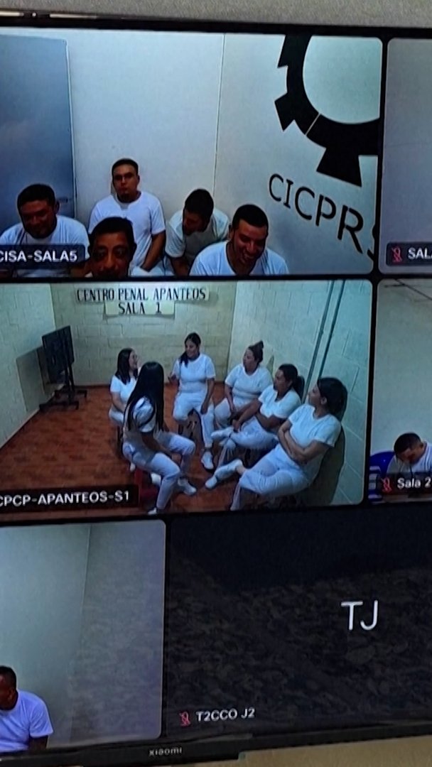Video thumbnail for El Salvador sentences gang members to 1,000 years in prison