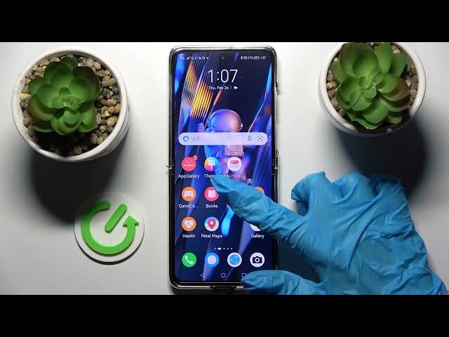 Video thumbnail for Device Theme Changing - HUAWEI P50 Pocket & Screen Style