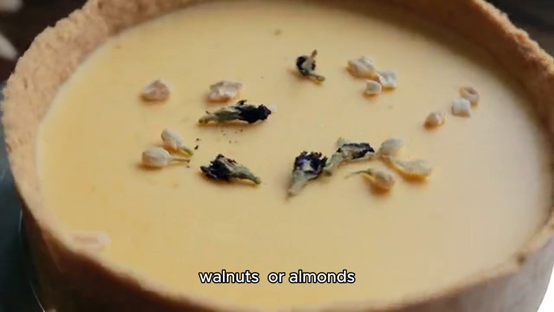 Video thumbnail for baked brie recipe