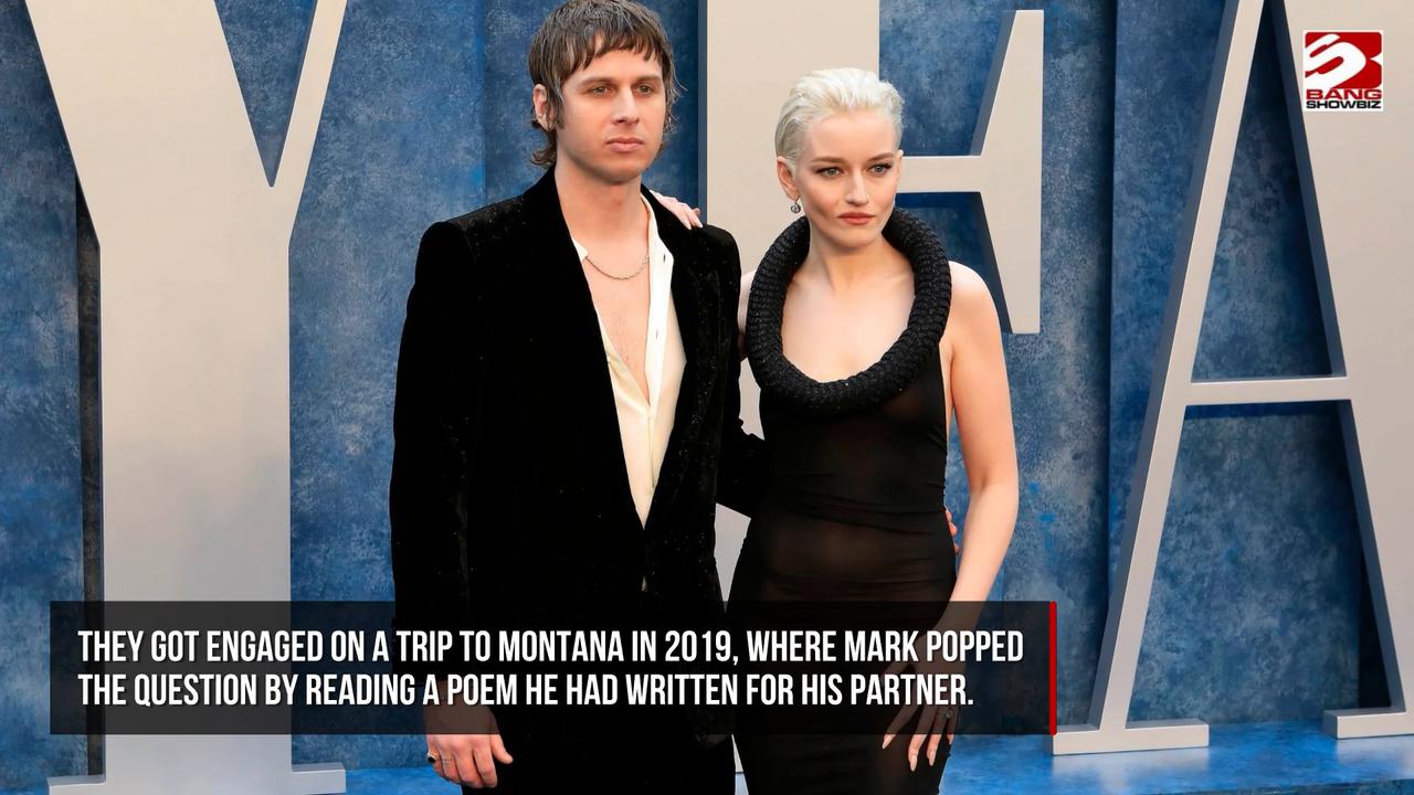 Video thumbnail for Julia Garner separates from her husband Mark Foster