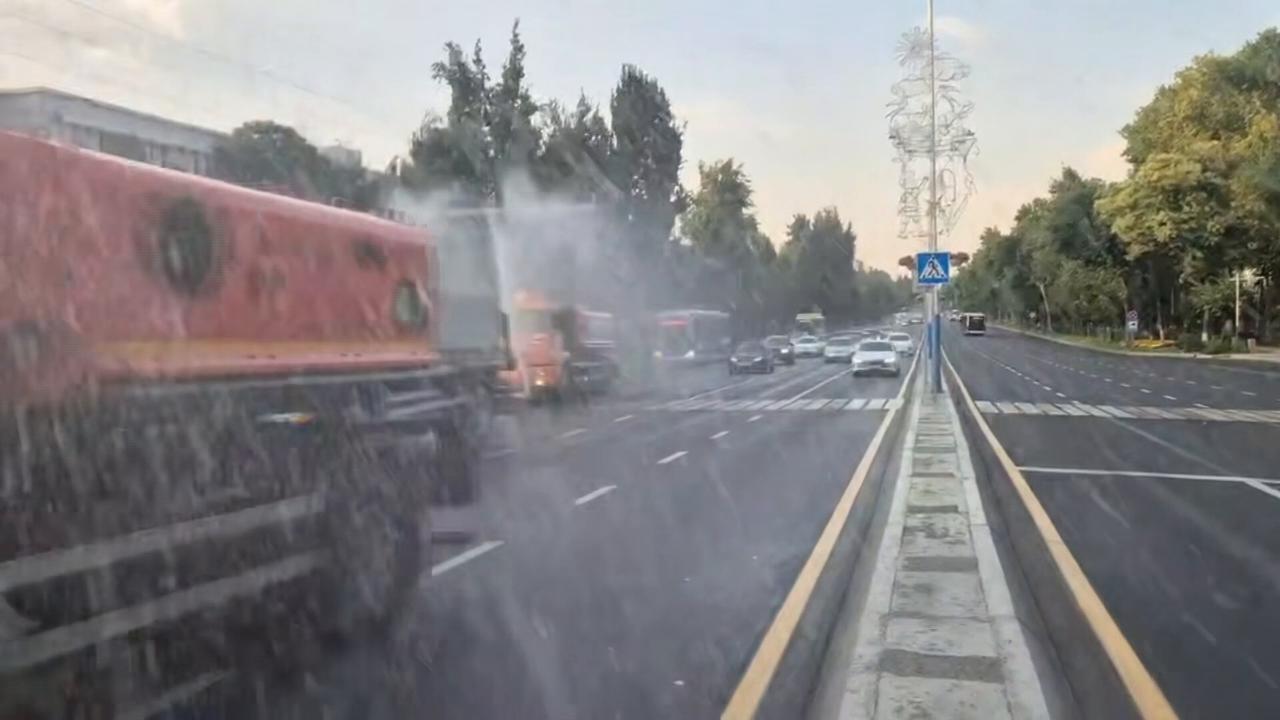 Video thumbnail for Uzbekistan: Uzbekistan issues heat warnings as temperatures near 48C during 'Chilla'.