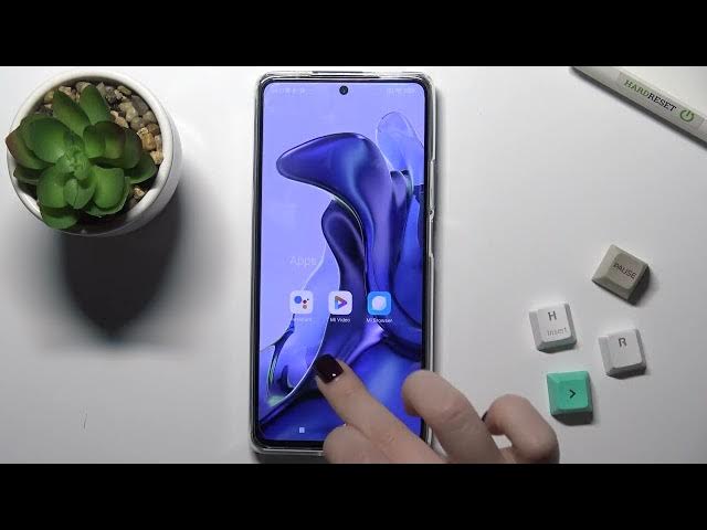 Video thumbnail for How to Create and Manage Home Screen App Folders on XIAOMI 11T