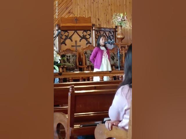 Video thumbnail for Sa-i-Meai Khyriem singing "Blei ba donbor".