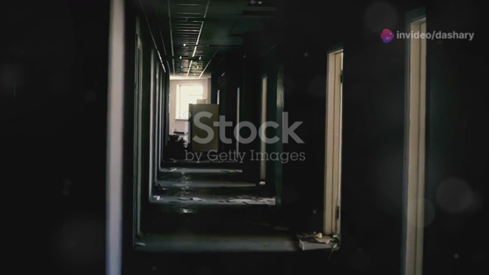 Video thumbnail for Misteri Backrooms Labirin Tanpa Akhir