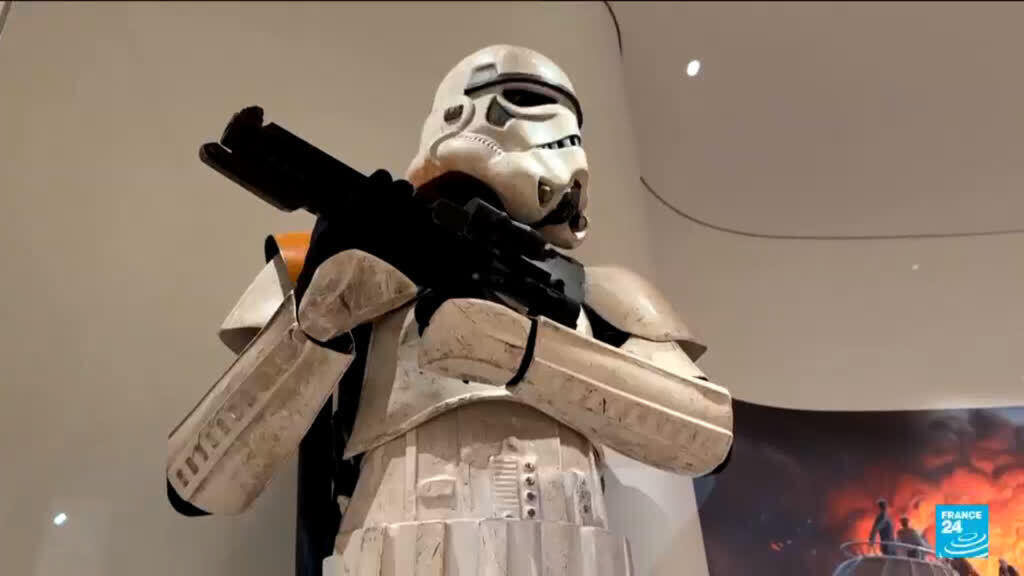 Video thumbnail for In an art gallery far, far away: George Lucas unveils art galaxy at new LA museum