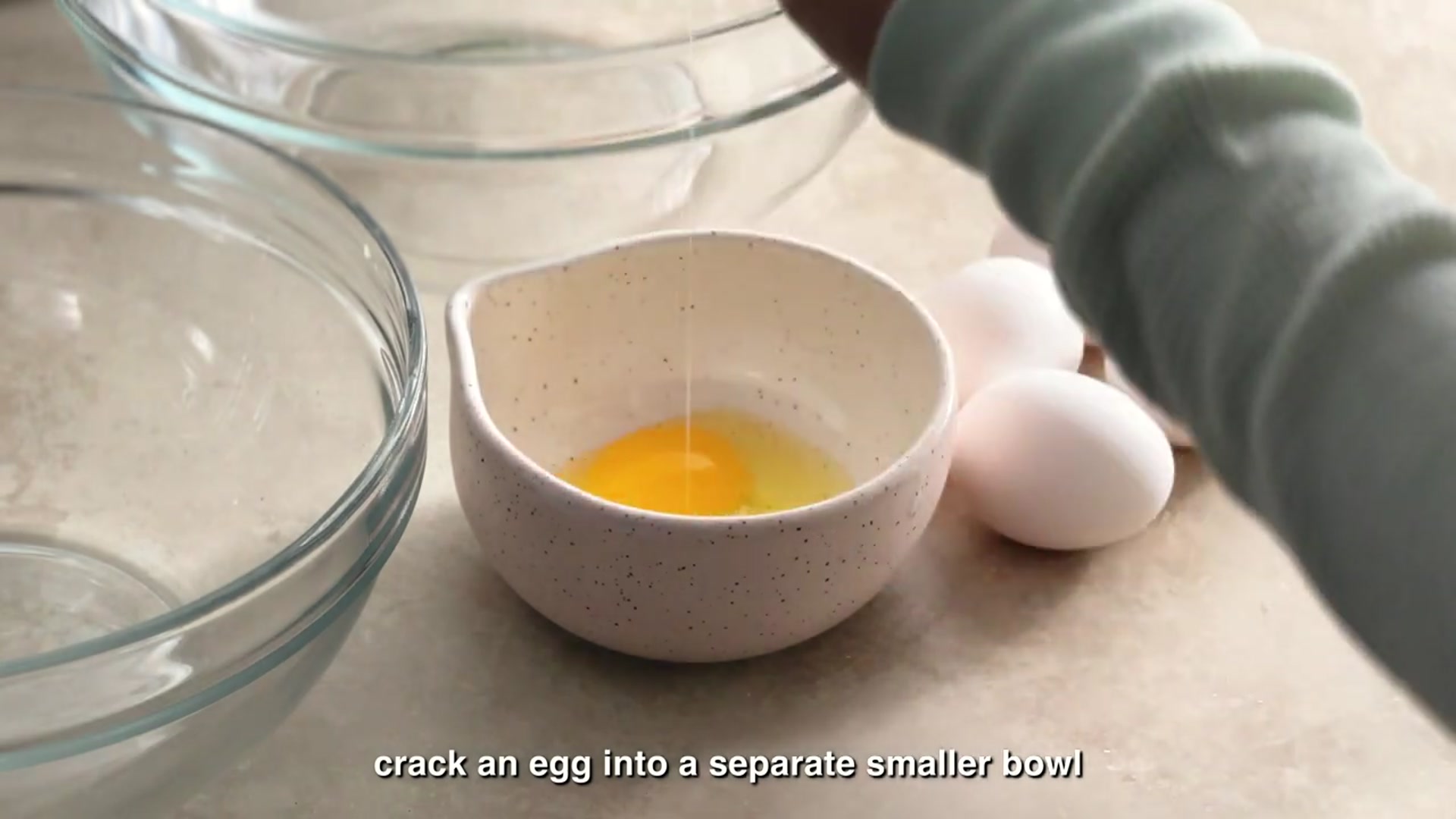 Video thumbnail for pandan coconut cake πΏ bake with me