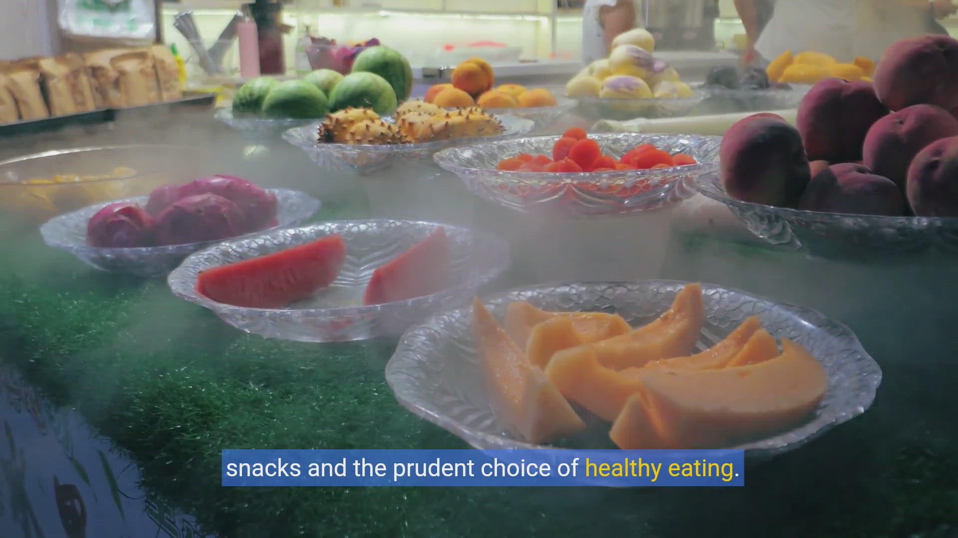 'Video thumbnail for Fresh & Easy Fruit Salad Creations: A Healthy Snack Guide'
