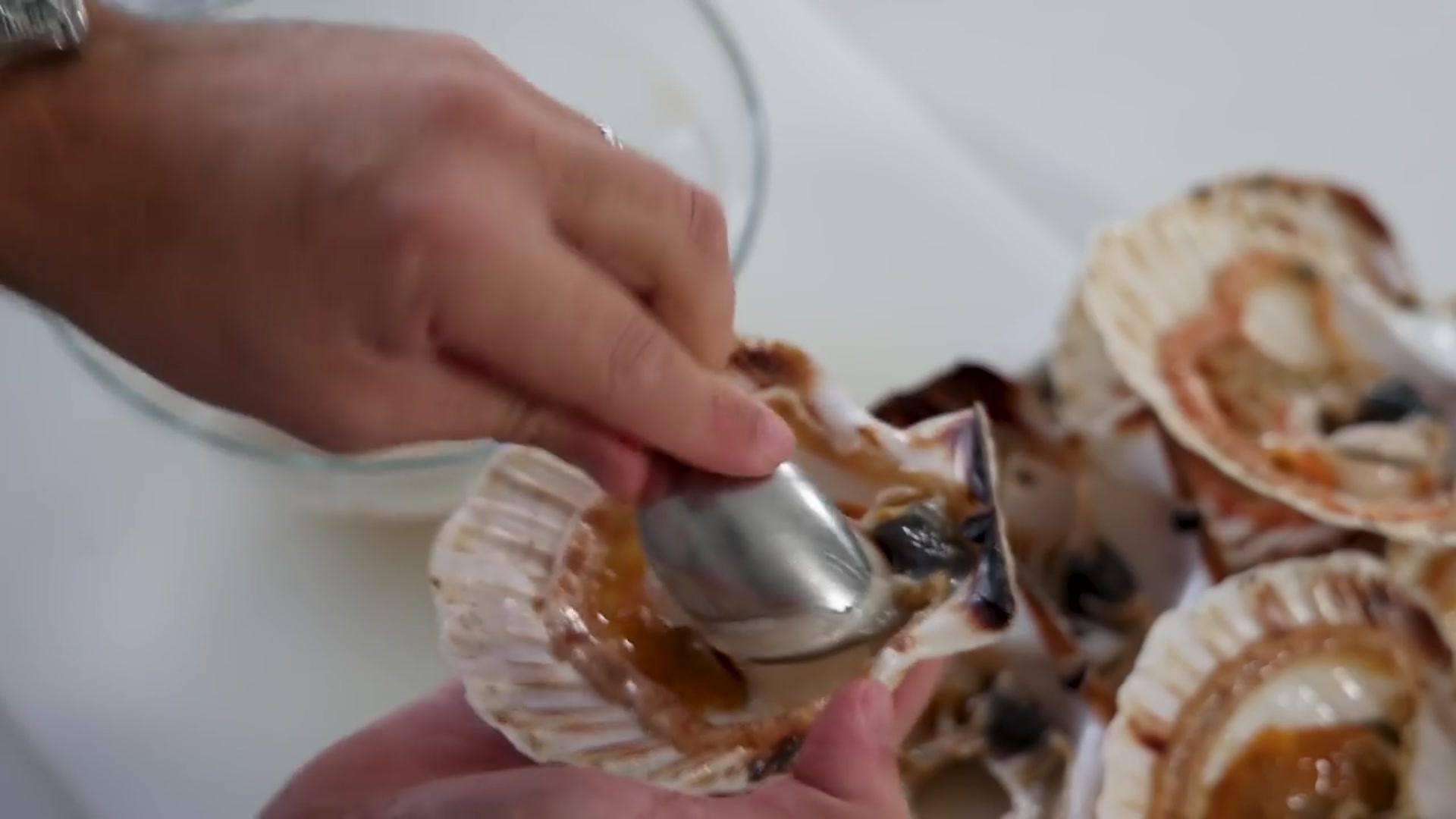 Video thumbnail for Scallops Ceviche Amuse Fine Dining Christmas Menu Special Tiger Milk with Caviar Pistachio(720P HD)