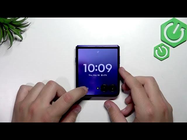 Video thumbnail for MOTOROLA Razr 70 Ultra – How to Manage Notifications & Use Cover Screen