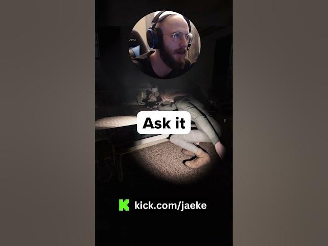 Video thumbnail for Letting new players use the Spirit Box 🔦👻🤣