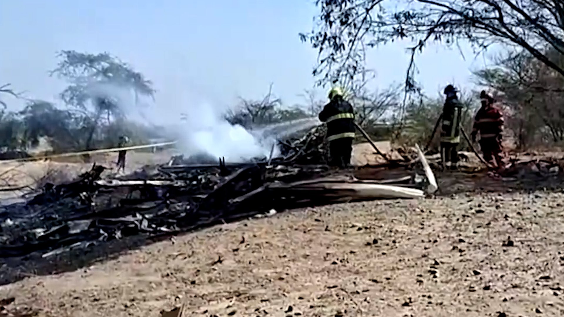 Video thumbnail for Thirteen dead in Peruvian tourist plane crash over Nazca Lines