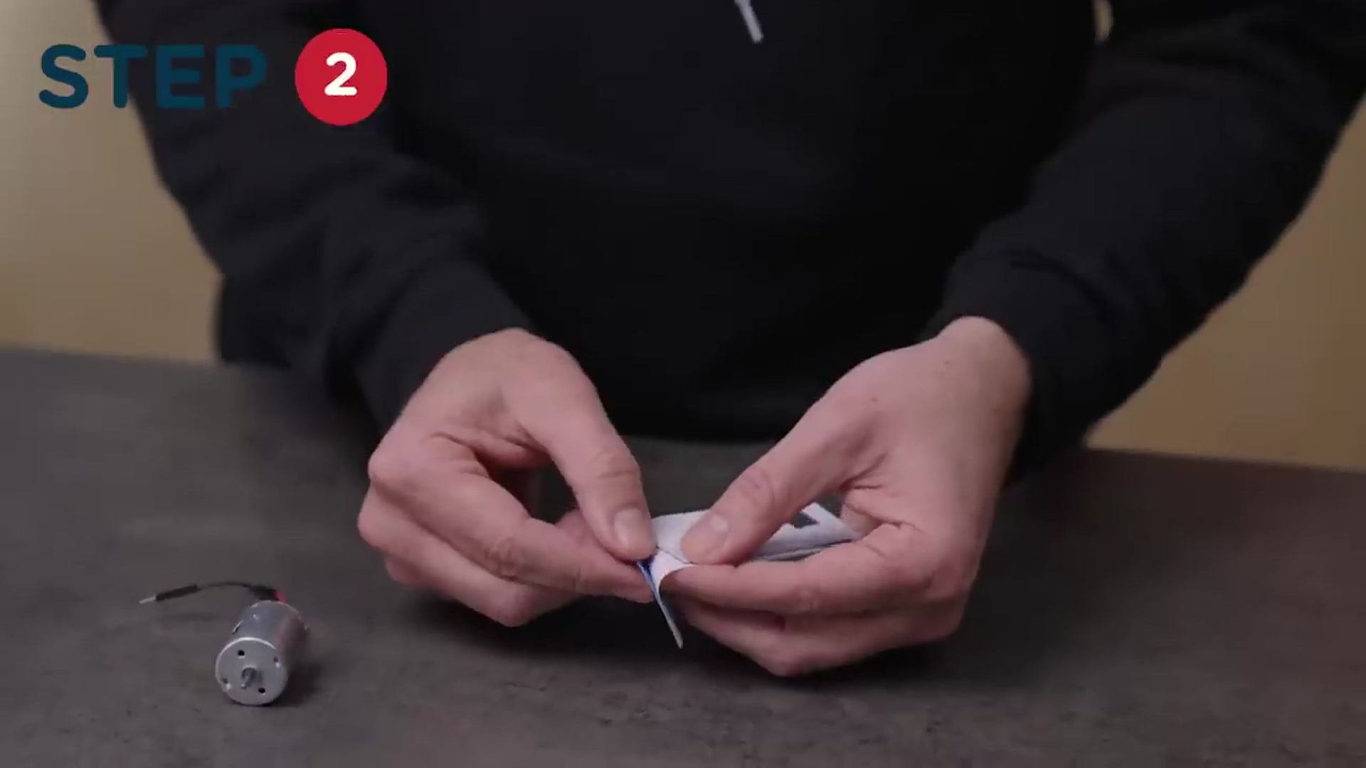 Video thumbnail for Disc Launcher Assembly Instructions(720P HD)