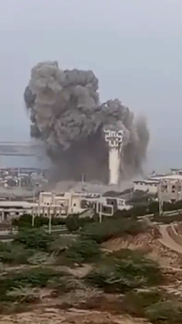 Video thumbnail for US strikes marine control tower in Iran