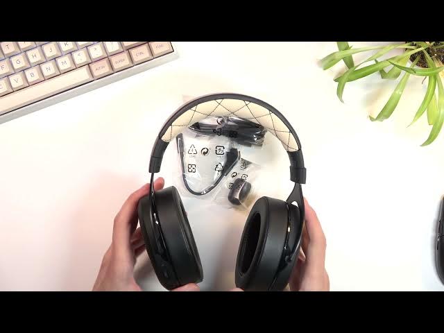 Video thumbnail for Unboxing CORSAIR HS70 Pro - Full Review | What's Inside Corsair Box