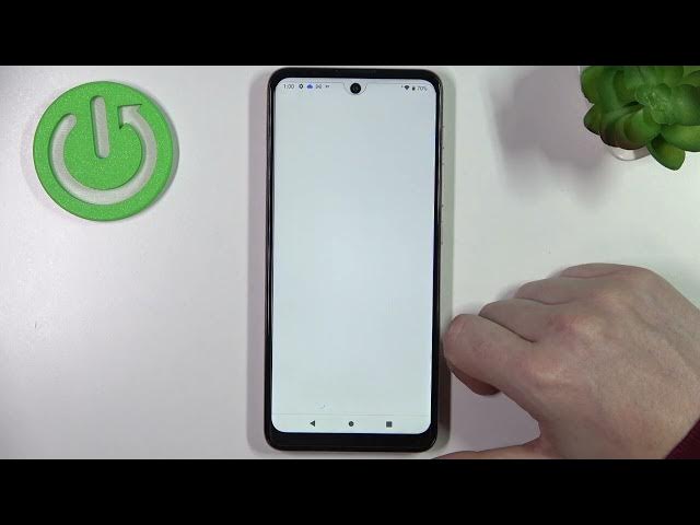 Video thumbnail for How to Fix Your Clock is Behind Issue on the MOTOROLA Moto E40