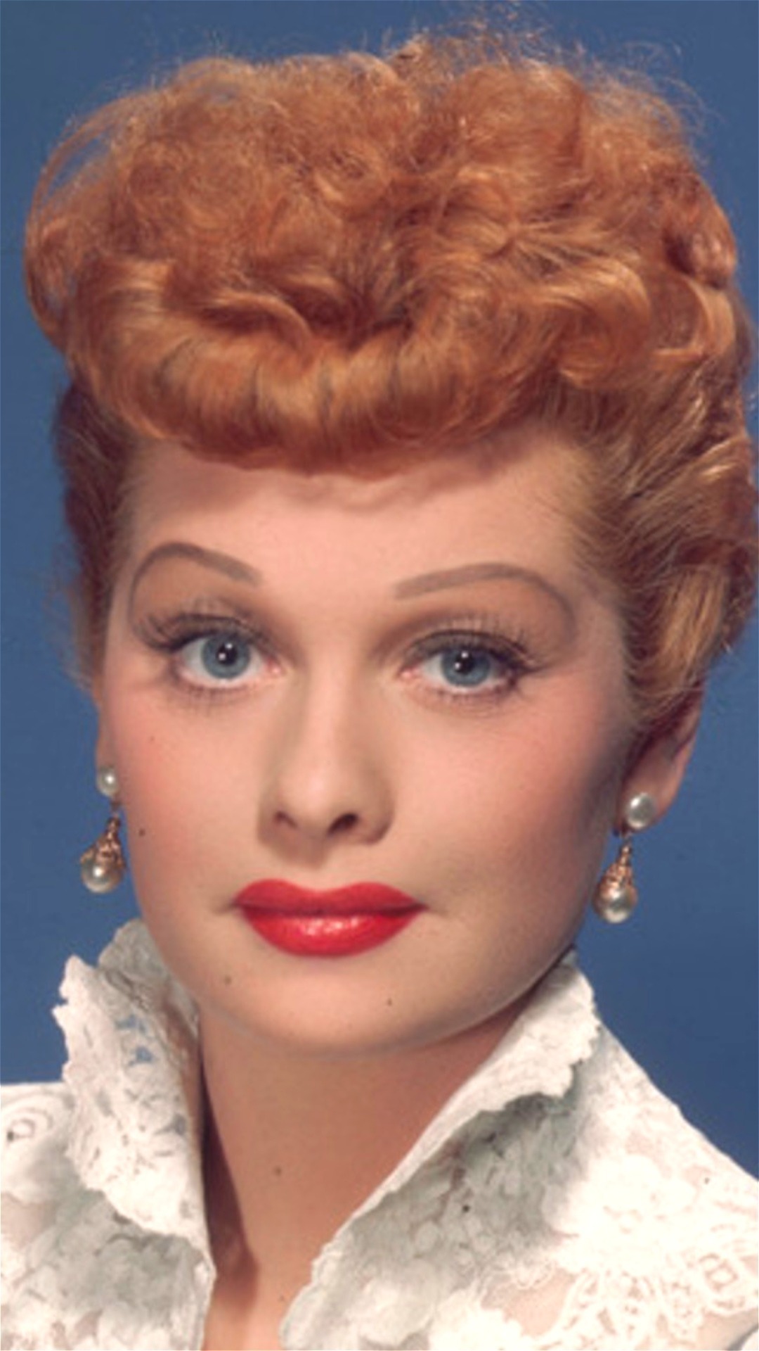 Video thumbnail for Lucille Ball's Great-Granddaughter Desiree Had Her Legendary Great-Grandmother's Expressive Eyes