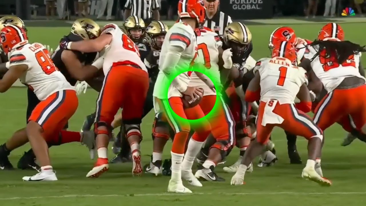 Video thumbnail for Craziest "Faked Out" Moments in College Football