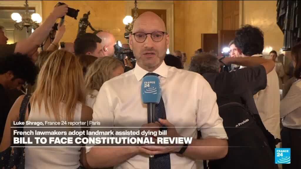 Video thumbnail for France's parliament adopts assisted dying law
