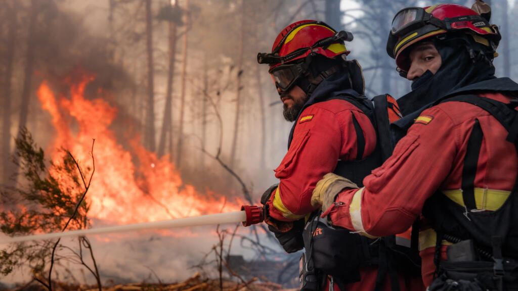 Video thumbnail for Spain is seeing 'the light at the end of the tunnel' in its fight against fires