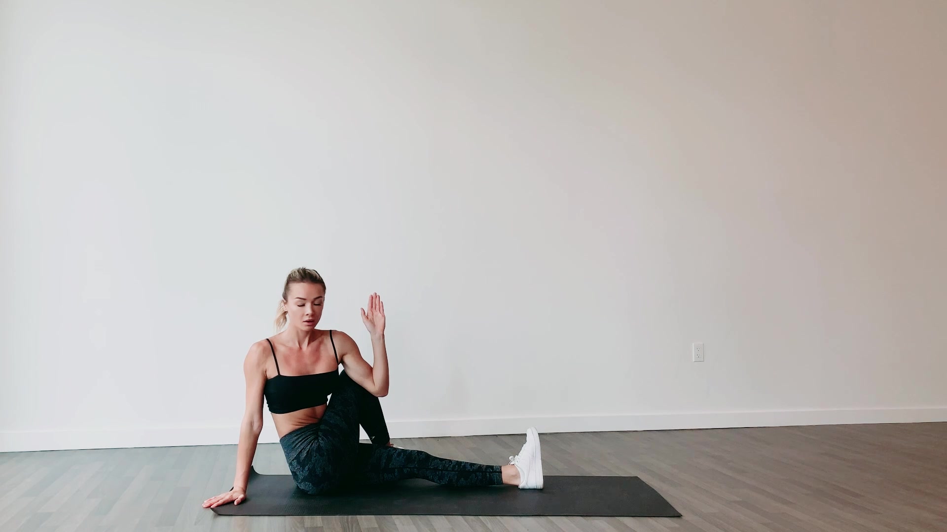 Video thumbnail for Pririformis Stretch