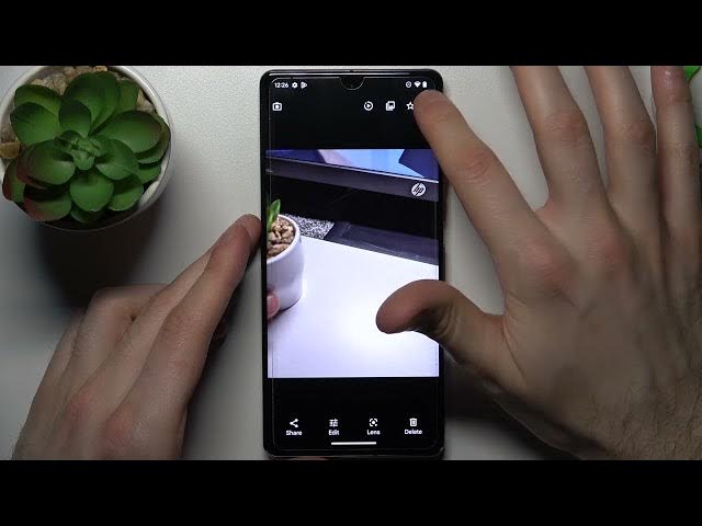 Video thumbnail for How to Take Burst Shot in GOOGLE Pixel 7 Pro?