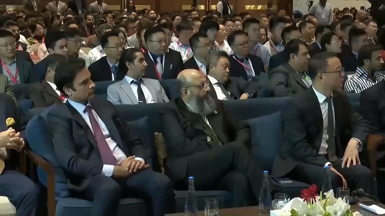 Video thumbnail for Pakistan: Pakistan-China pharmaceutical cooperation to accelerate CPEC 2.0.