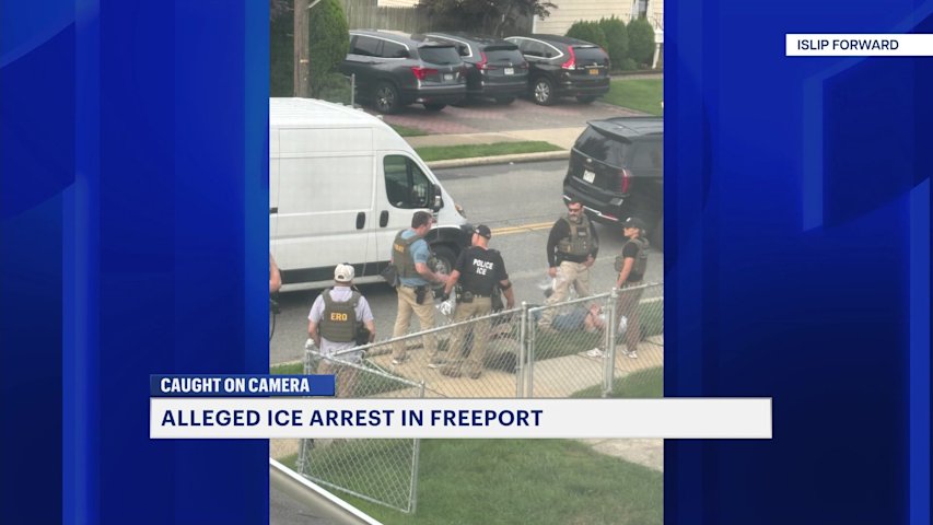 Video thumbnail for Witnesses report ICE arrests, activity in Freeport