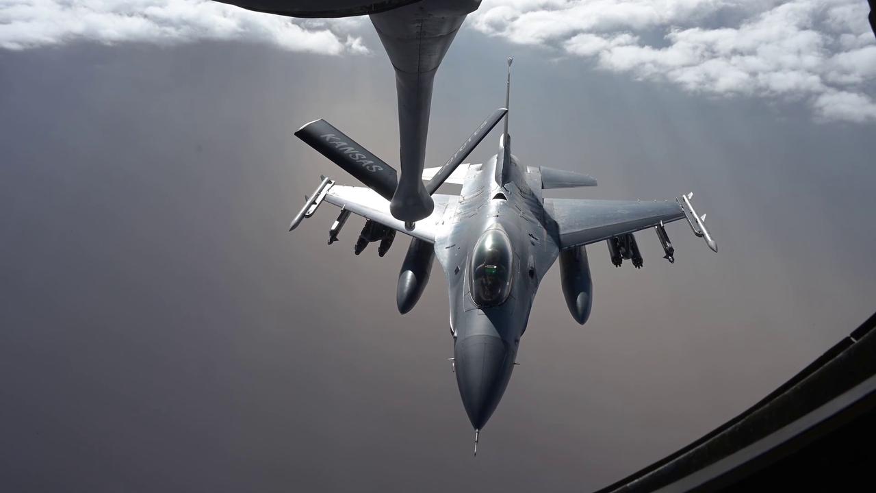 Video thumbnail for Iran: U.S. Air Force Tanker Refuels F-16 Fighter Jets During Mid-Air Operation.