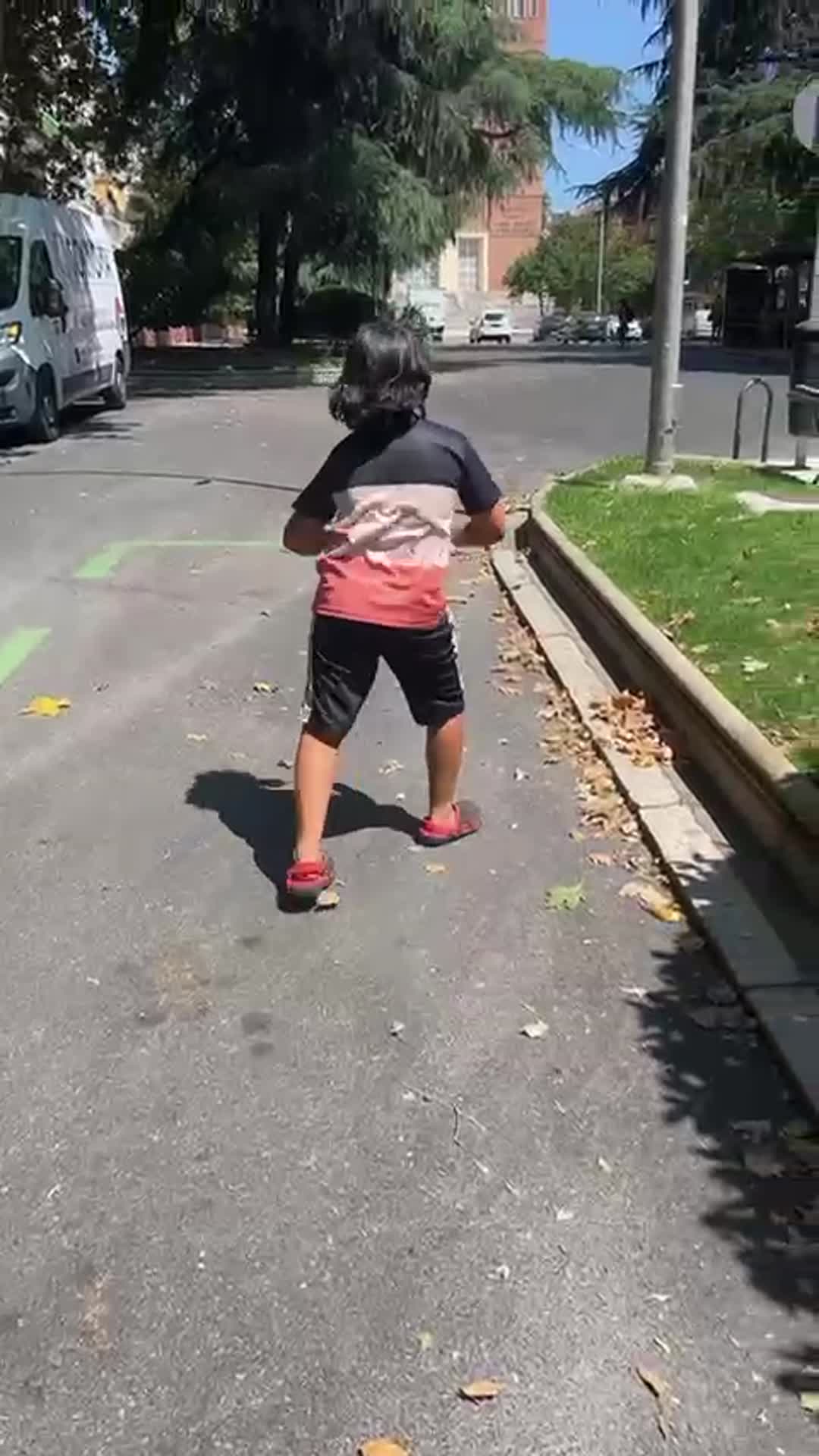 Video thumbnail for 1000026921