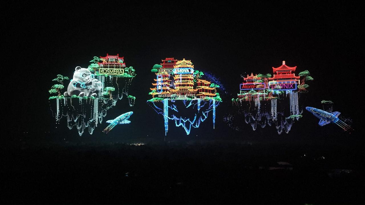 Video thumbnail for China: World's largest drone cluster lights up Sichuan sky with 33,615 units.