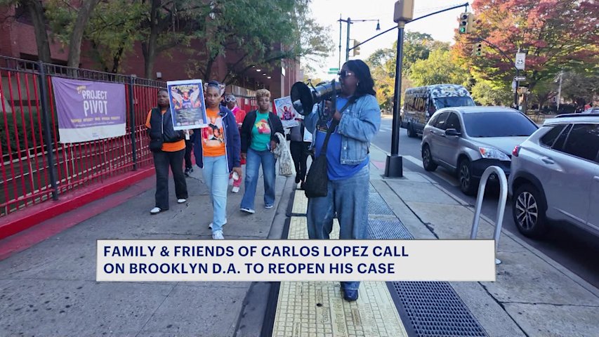 Video thumbnail for Family of man fatally shot in 2003 call on Brooklyn DA to reopen his case