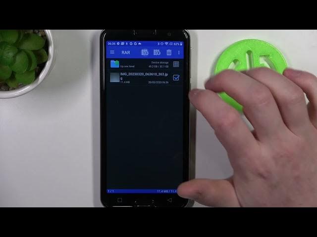 Video thumbnail for How To Pack Files on EMPORIA Smart 5? - RAR App