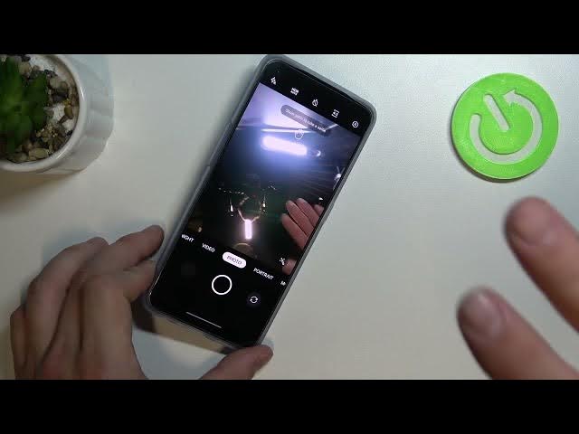 Video thumbnail for How to Take Selfie Using Palm Gesture on OPPO RENO 7 – Camera Settings