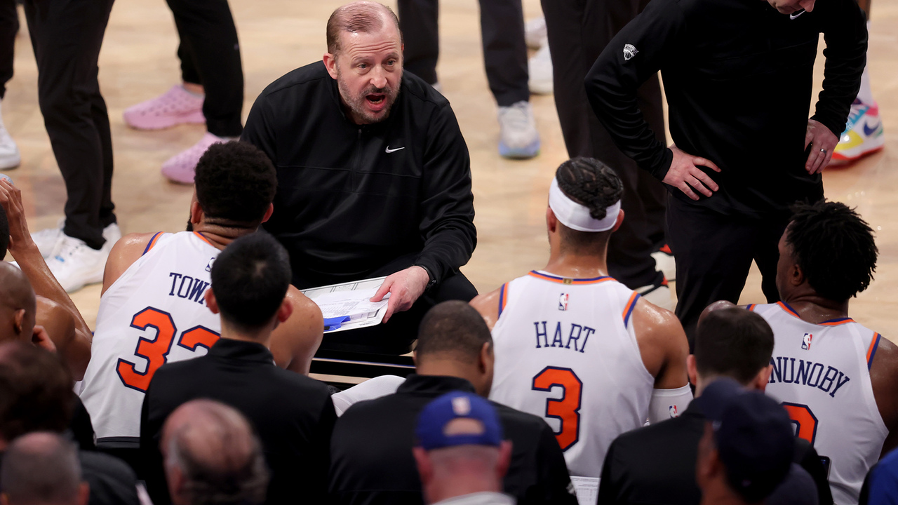 Video thumbnail for Do Knicks’ Fans Have a Problem With Coach Thibs?
