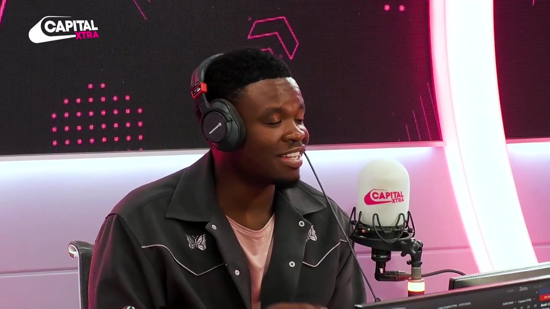 'Video thumbnail for Michael Dapaah reacts to going viral, meeting Drake and stealing his durag  | Capital XTRA'