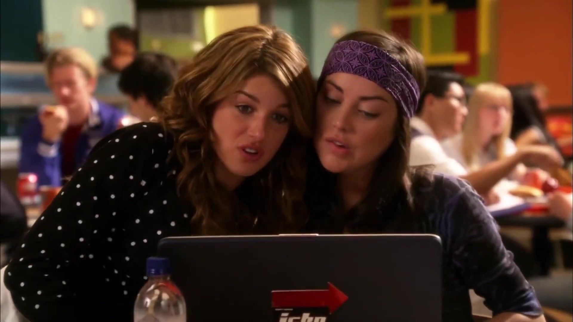 Video thumbnail for Where Is The Cast Of 90210 Today?