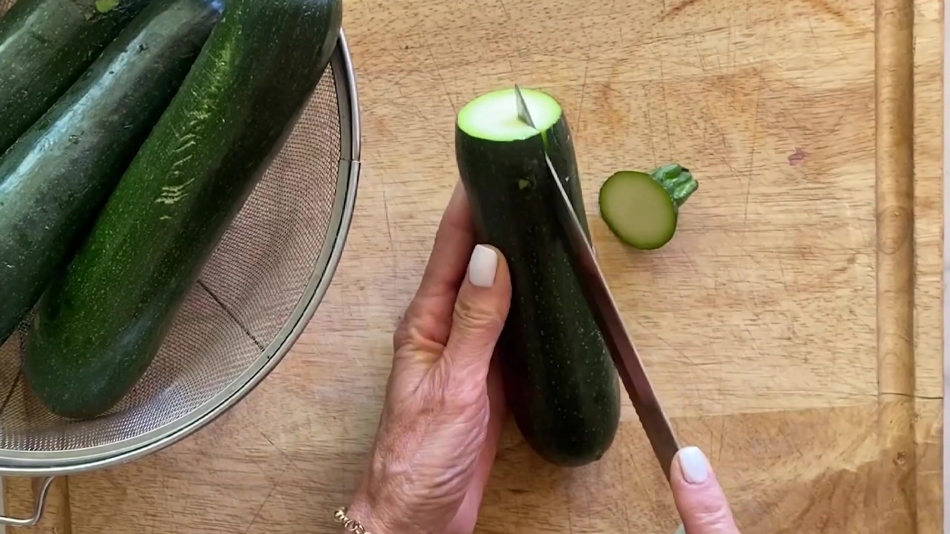 Video thumbnail for Perfect Zucchini Noodles Recipe