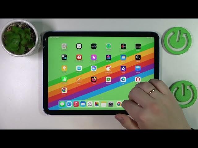 Video thumbnail for How to Share the WiFi Network Password on the iPad 10th Gen (2022)