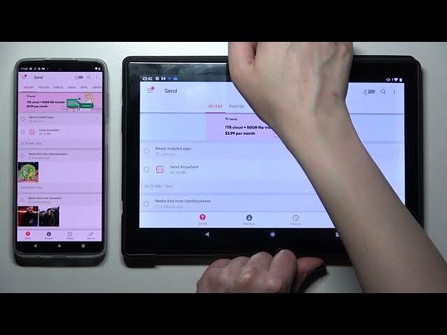 Video thumbnail for How to Transfer files from Motorola Device to Oukitel OKT1 -  Send Anywhere App