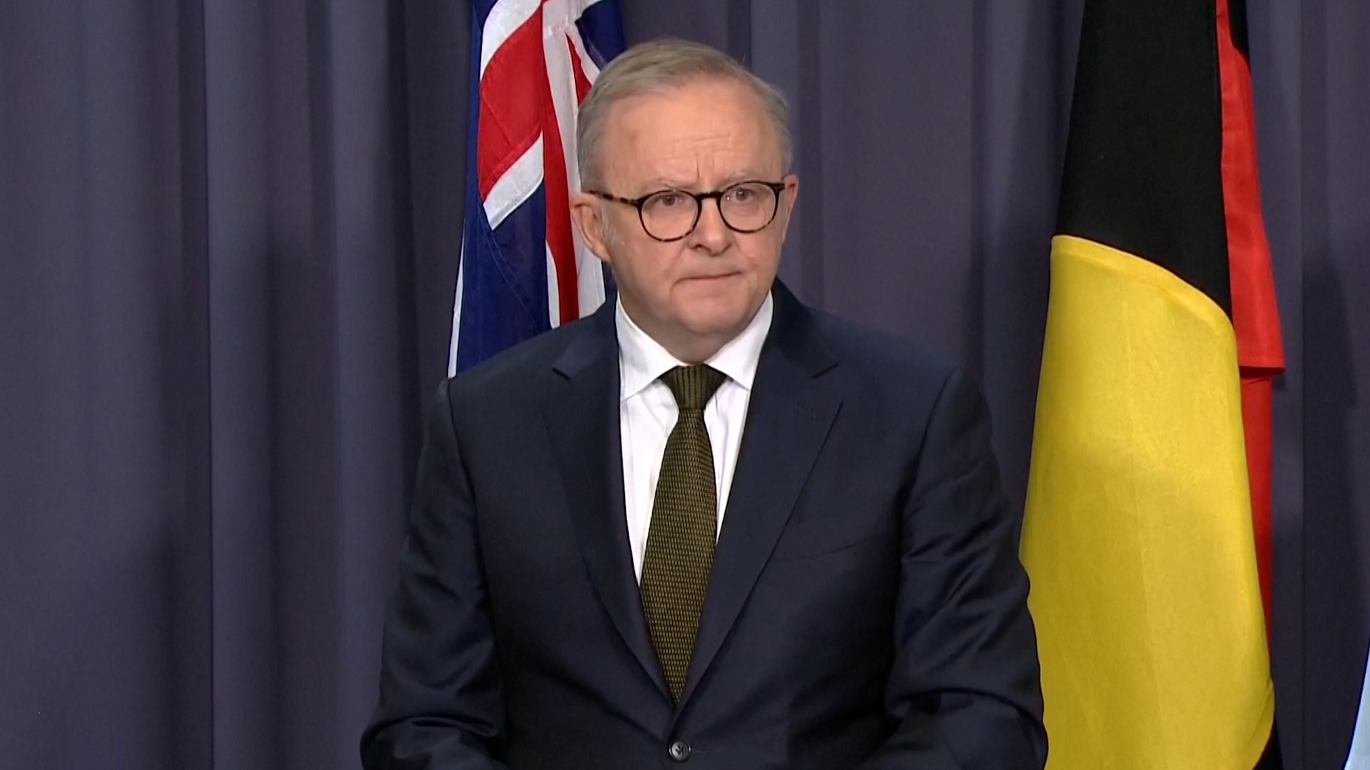 Video thumbnail for Australian PM declares Sydney shooting a 'terrorist' attack targeting Jews