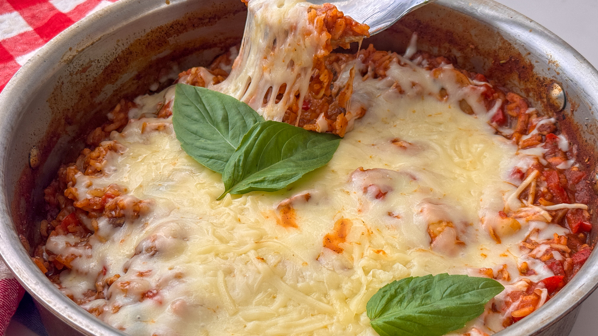 Video thumbnail for One-Pan Veggie Pizza Rice Recipe