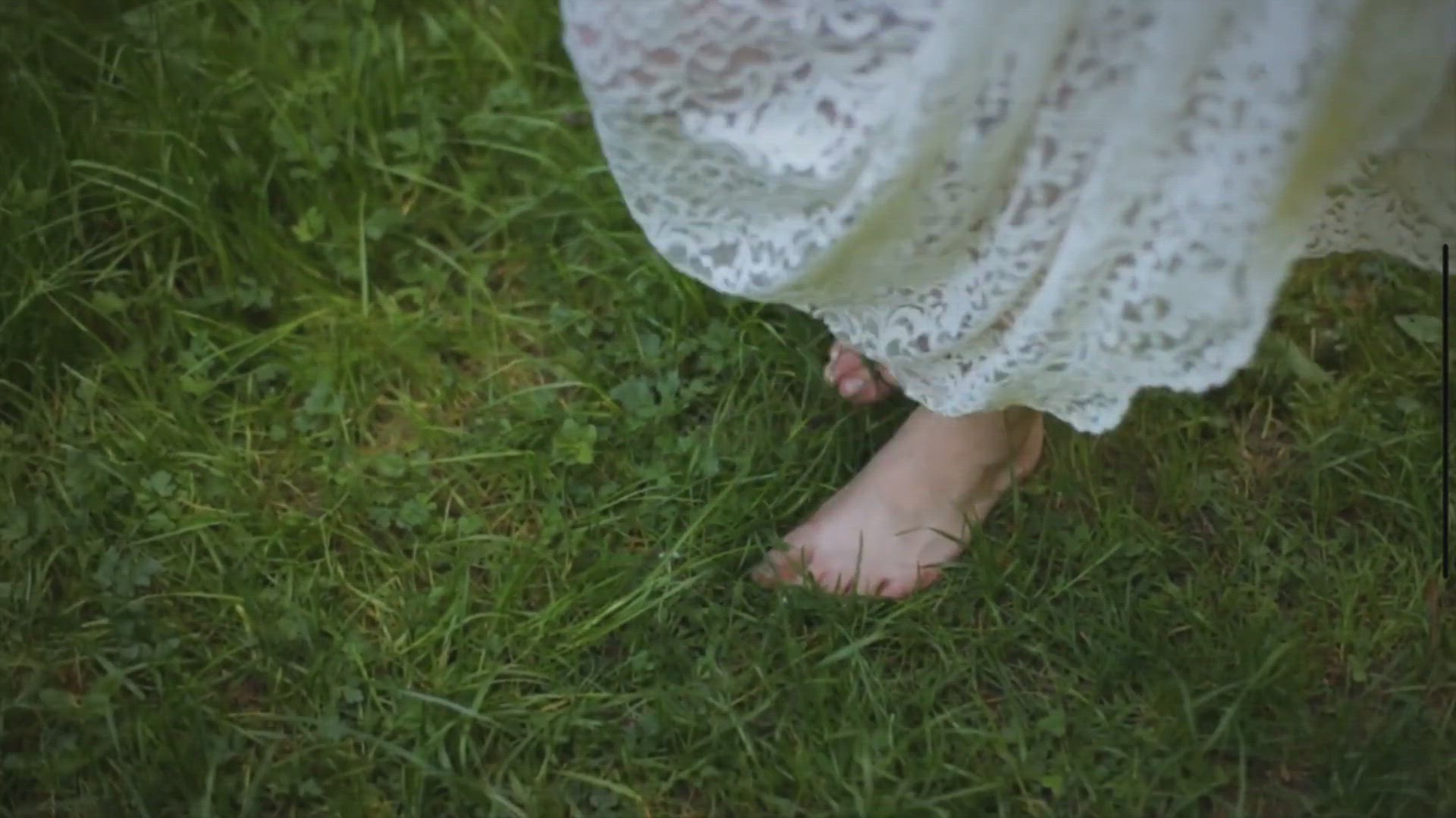 Video thumbnail for Unlocking Wellness: The Transformative Power of Barefoot Grounding