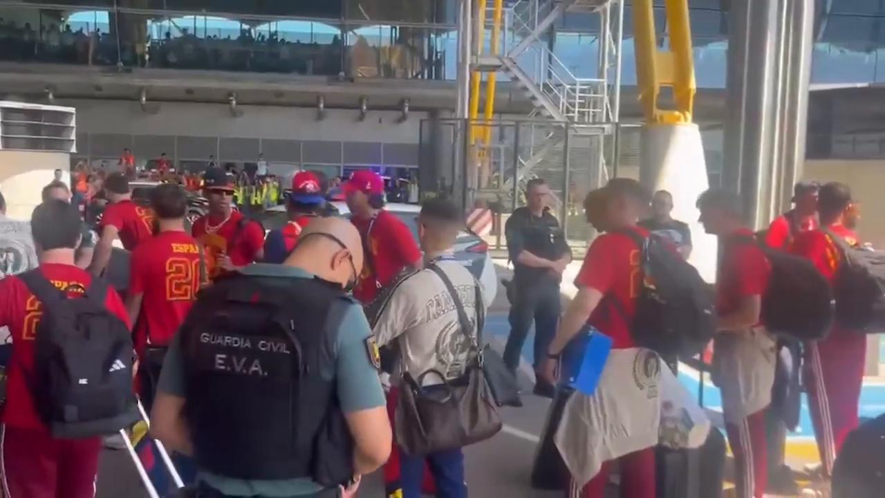 Video thumbnail for Spain: Spanish national football team returns home after winning FIFA World Cup 2026.