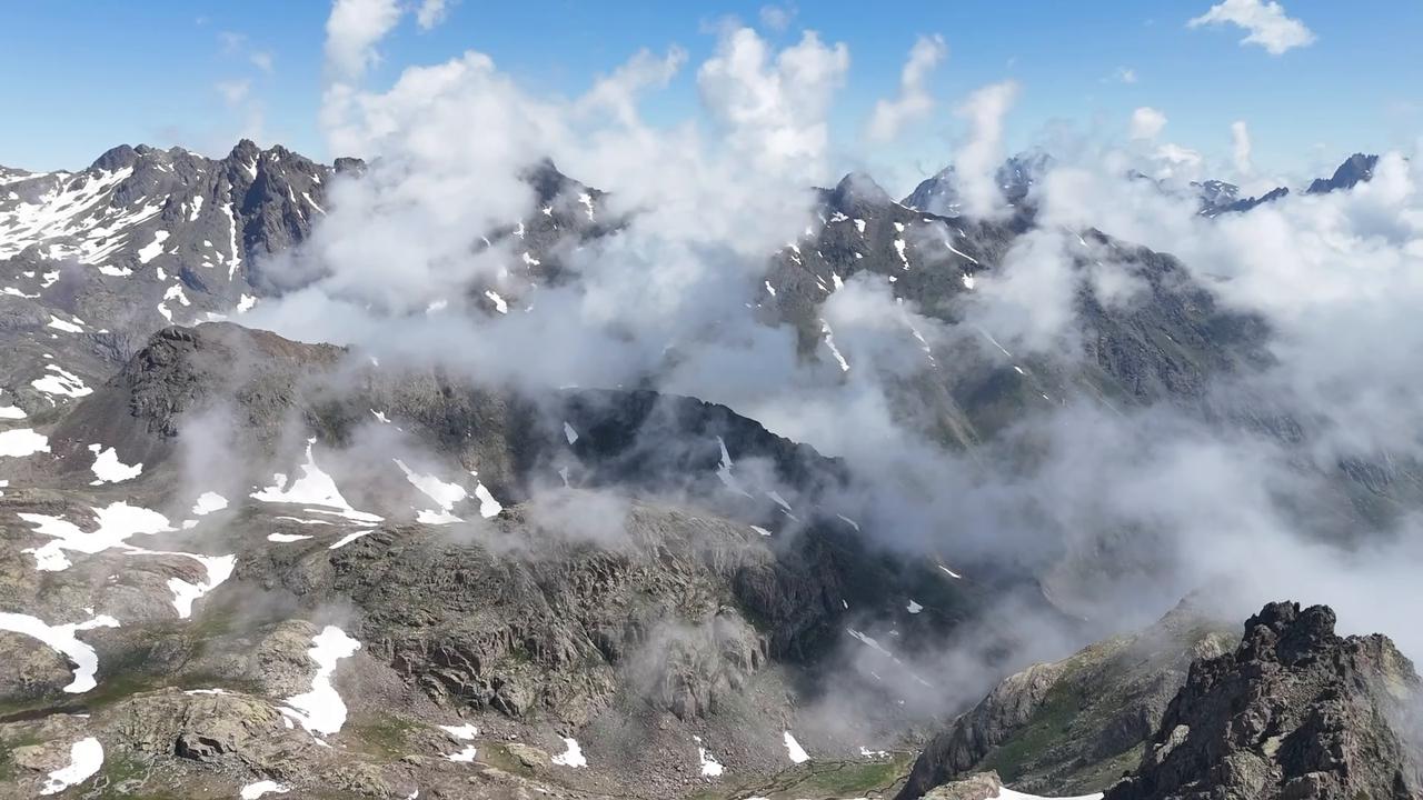 Video thumbnail for Türkiye: DRONE - Snow-ringed lakes draw hikers to Türkiye's eastern highlands in summer.
