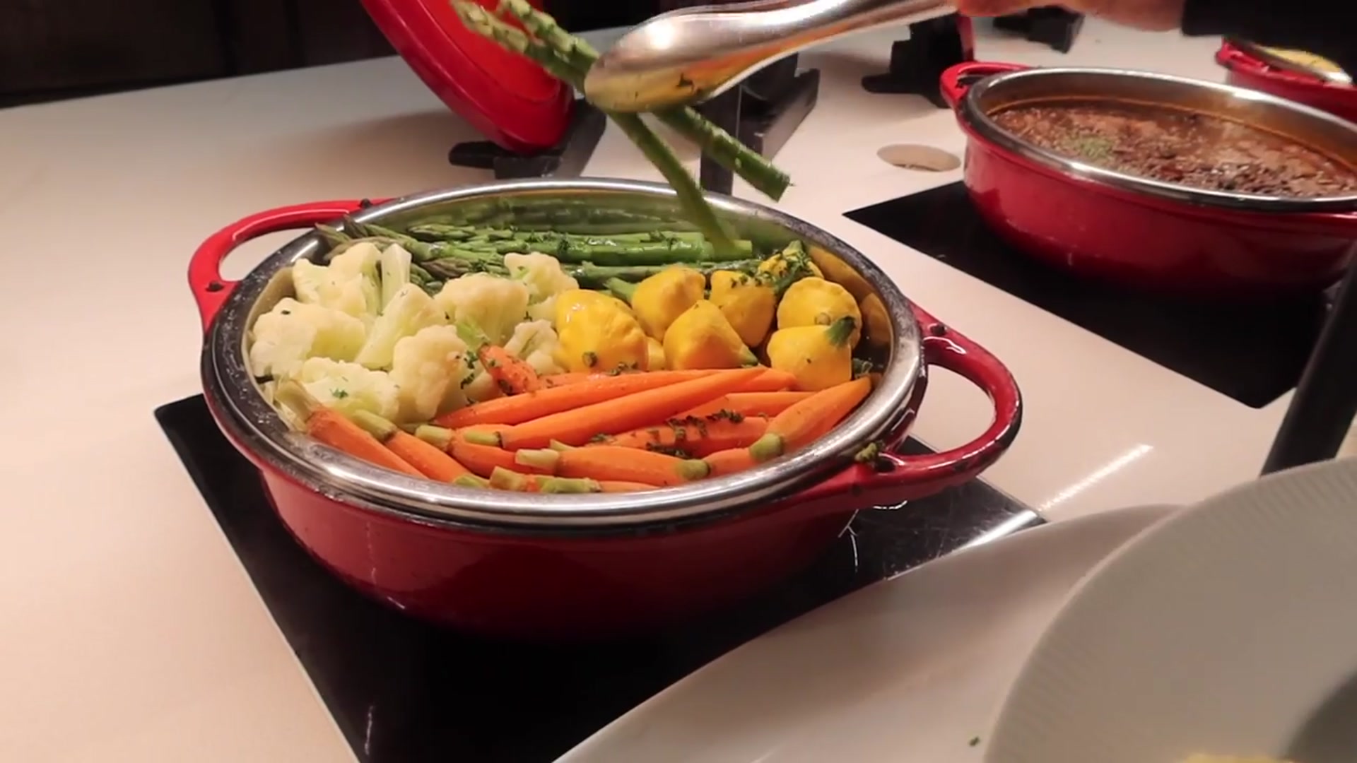 Video thumbnail for UNLIMITED LOBSTER Buffet In Downtown LA Dekkadance(720P_HD)