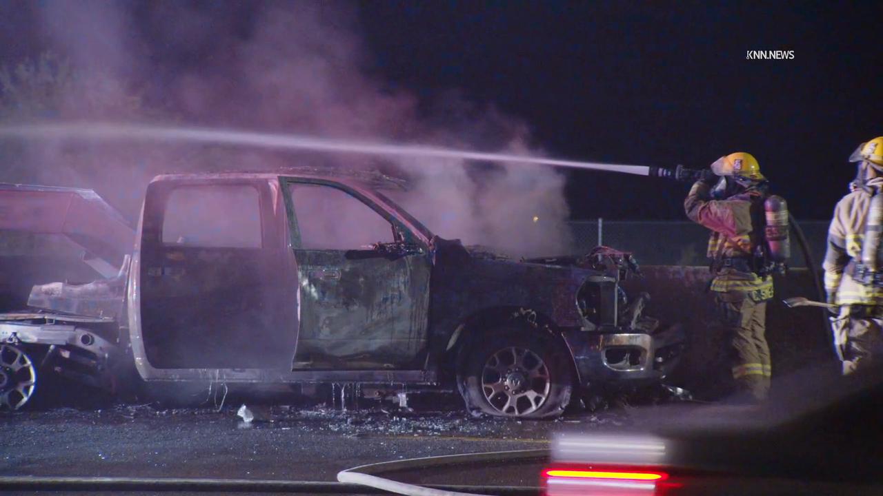 Video thumbnail for US, Phoenix: Phoenix South Mountain Loop 202 Fiery Crash.