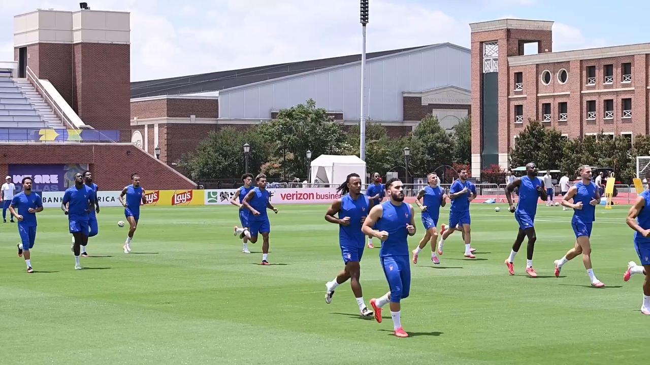 Video thumbnail for US: France holds final training session ahead of Spain semifinal.
