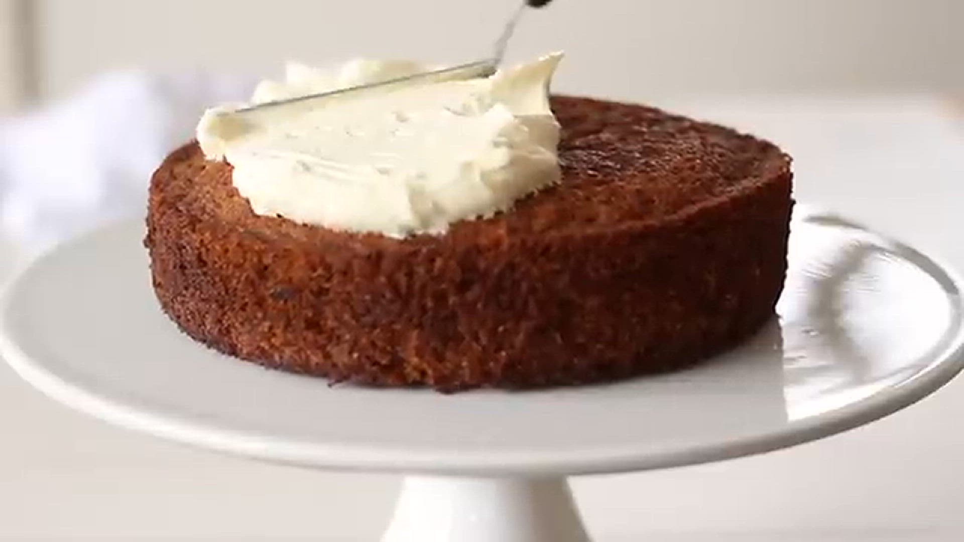 Video thumbnail for Cream_Cheese_Frosting_Recipe